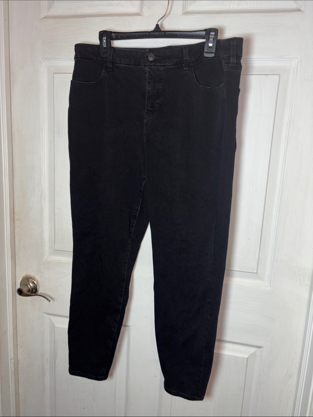 American Eagle Outfitters Black Skinny Jeans - High Rise